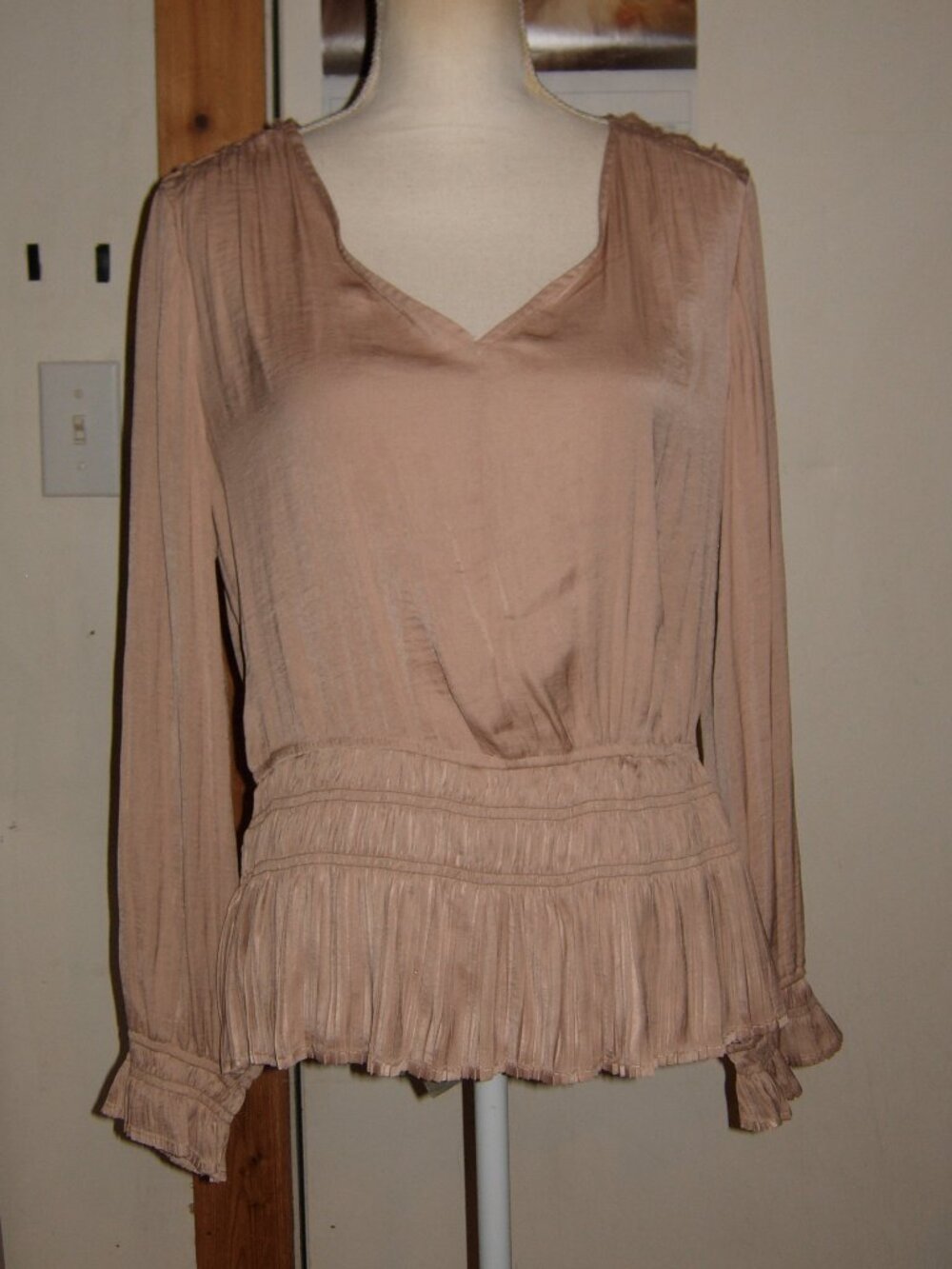 Philosophy Tan V-Neck Top Pleated Hem L